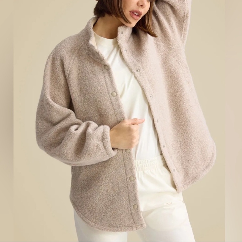 ISO Outdoor Voices Megafleece Snap Jacket